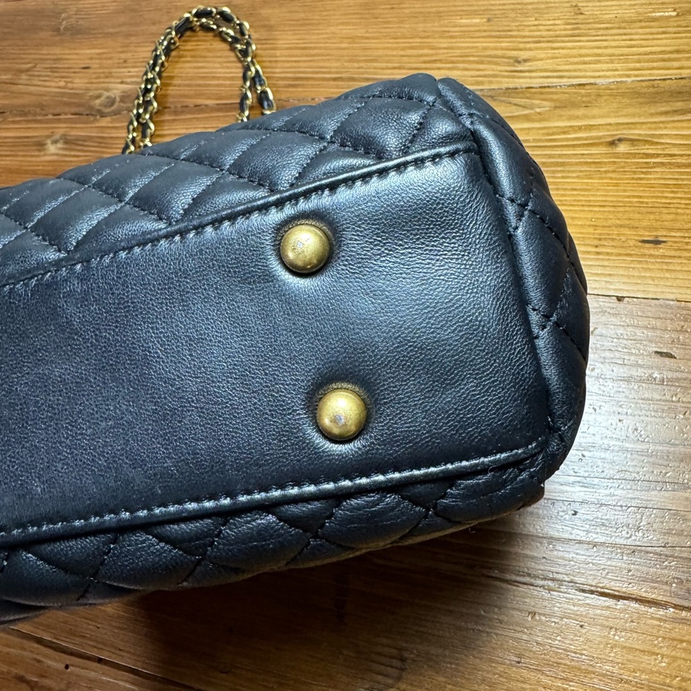 Tiffany & Fred Paris Full-Grain Quilted Sheepskin Black Leather Tote Gold accent - Picture 4 of 15